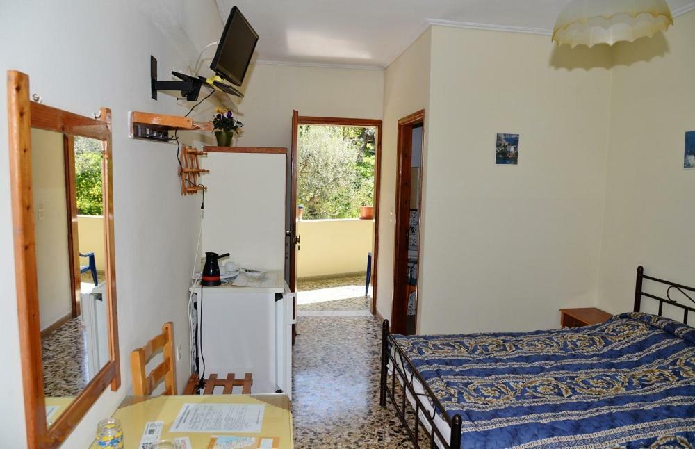 Kotsifas Rooms Tirós Exteriör bild